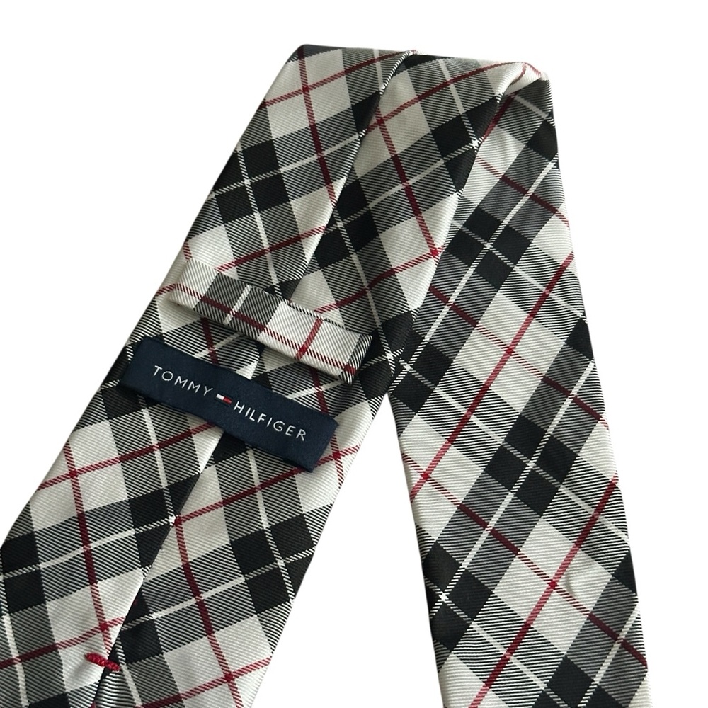 Tommy Hilfiger‎ Black Red White Plaid Mens Silk Neck Tie